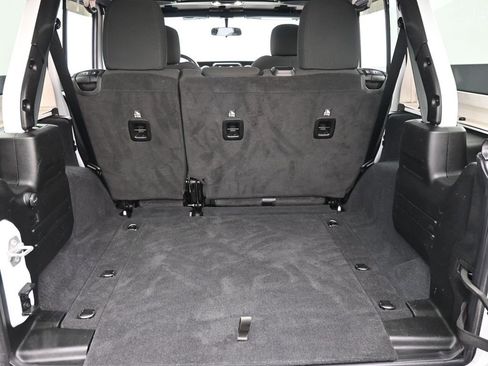 Certified 2022 Jeep Wrangler Unlimited Sport image 15