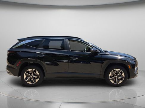 Used 2025 Hyundai Tucson SEL AWD/4WD image 8