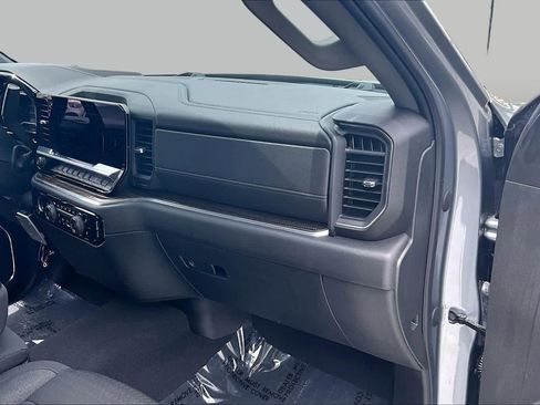 Used 2023 Chevrolet Silverado 1500 LT AWD/4WD image 19