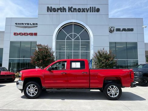 Used 2015 Chevrolet Silverado 2500 W/T w/ WT Convenience Package AWD/4WD image 2