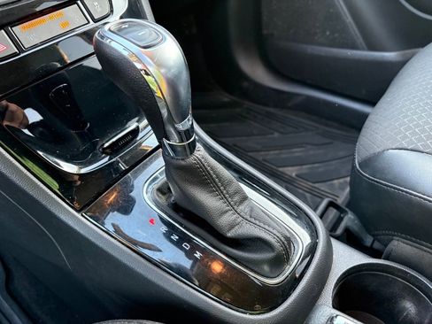 Used 2018 Buick Encore Preferred image 29