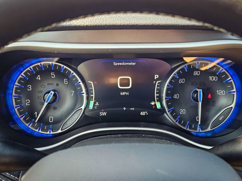 New 2026 Chrysler Pacifica Select image 16