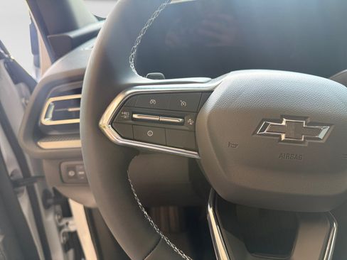 New 2027 Chevrolet Traverse LT w/ Midnight/Sport Edition FWD image 24