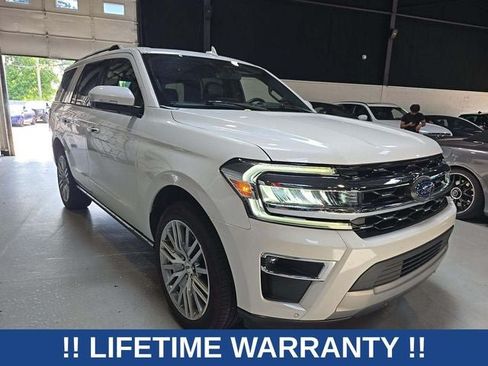 Used 2024 Ford Expedition Limited AWD/4WD image 2