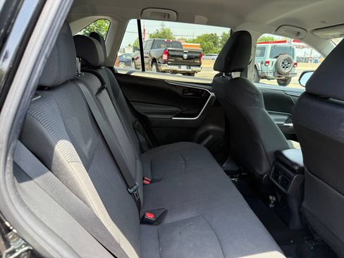 Used 2023 Toyota RAV4 LE AWD/4WD image 25