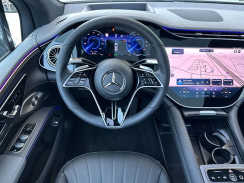 New 2026 Mercedes-Benz EQS 400 4MATIC SUV image 15