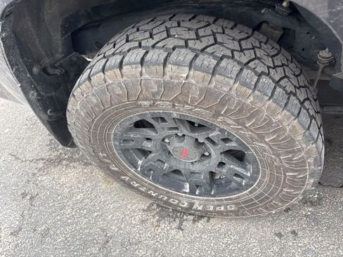 Used 2023 Toyota 4Runner SR5 AWD/4WD image 11