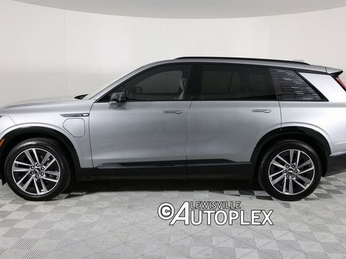 Used 2026 Cadillac Vistiq Sport image 8