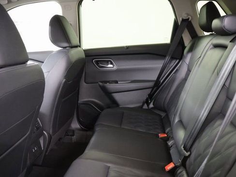 New 2026 Nissan Rogue Platinum AWD/4WD image 8