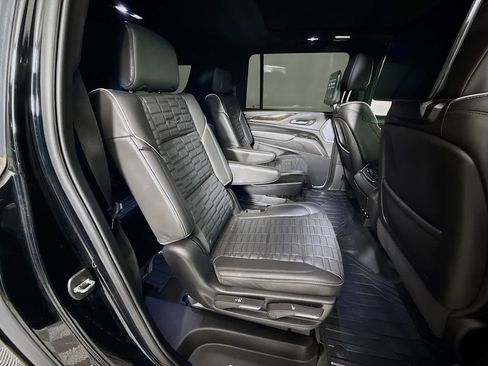 Used 2024 Cadillac Escalade ESV Sport Platinum w/ LPO, ONYX Package AWD/4WD image 30