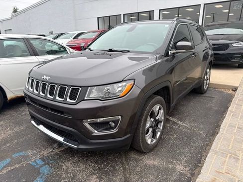 Used 2020 Jeep Compass Limited AWD/4WD image 2