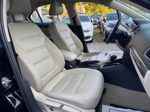 Used 2015 Volkswagen Jetta TDI SE image 29
