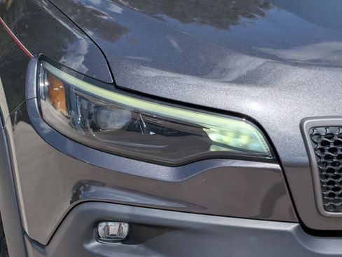 Used 2022 Jeep Cherokee Trailhawk w/ Sun, Sound & Nav Group AWD/4WD image 10