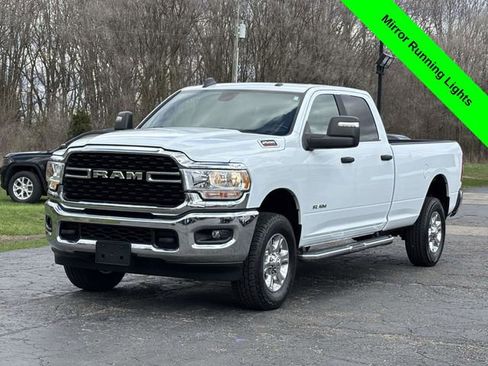 Used 2024 RAM 2500 Big Horn AWD/4WD image 32