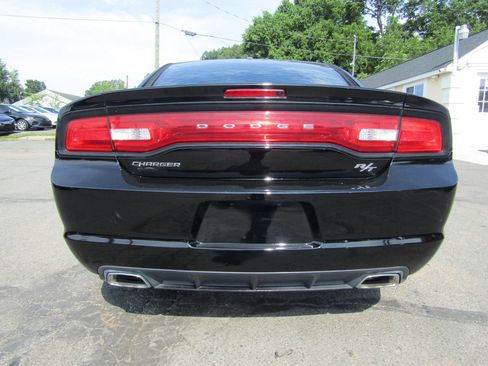 Used 2014 Dodge Charger R/T RWD image 6