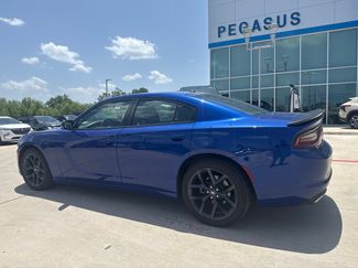 Used 2022 Dodge Charger SXT w/ Blacktop Package RWD video 3