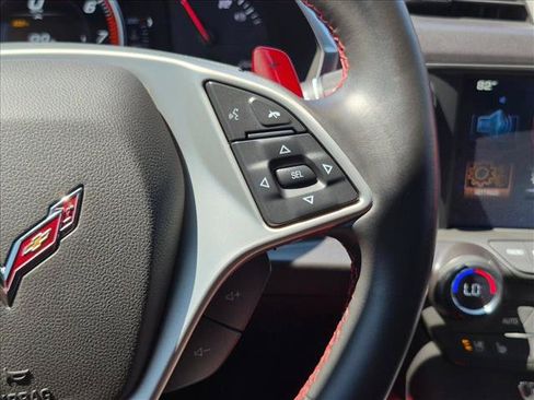 Used 2017 Chevrolet Corvette Stingray Coupe RWD image 14