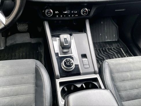 Used 2022 Mitsubishi Outlander SE FWD image 17