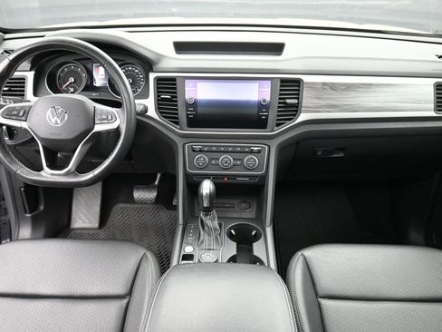 Used 2021 Volkswagen Atlas Cross Sport SE image 13