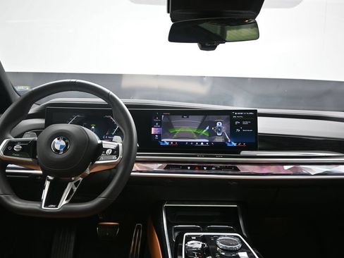 Used 2026 BMW 740i RWD image 19
