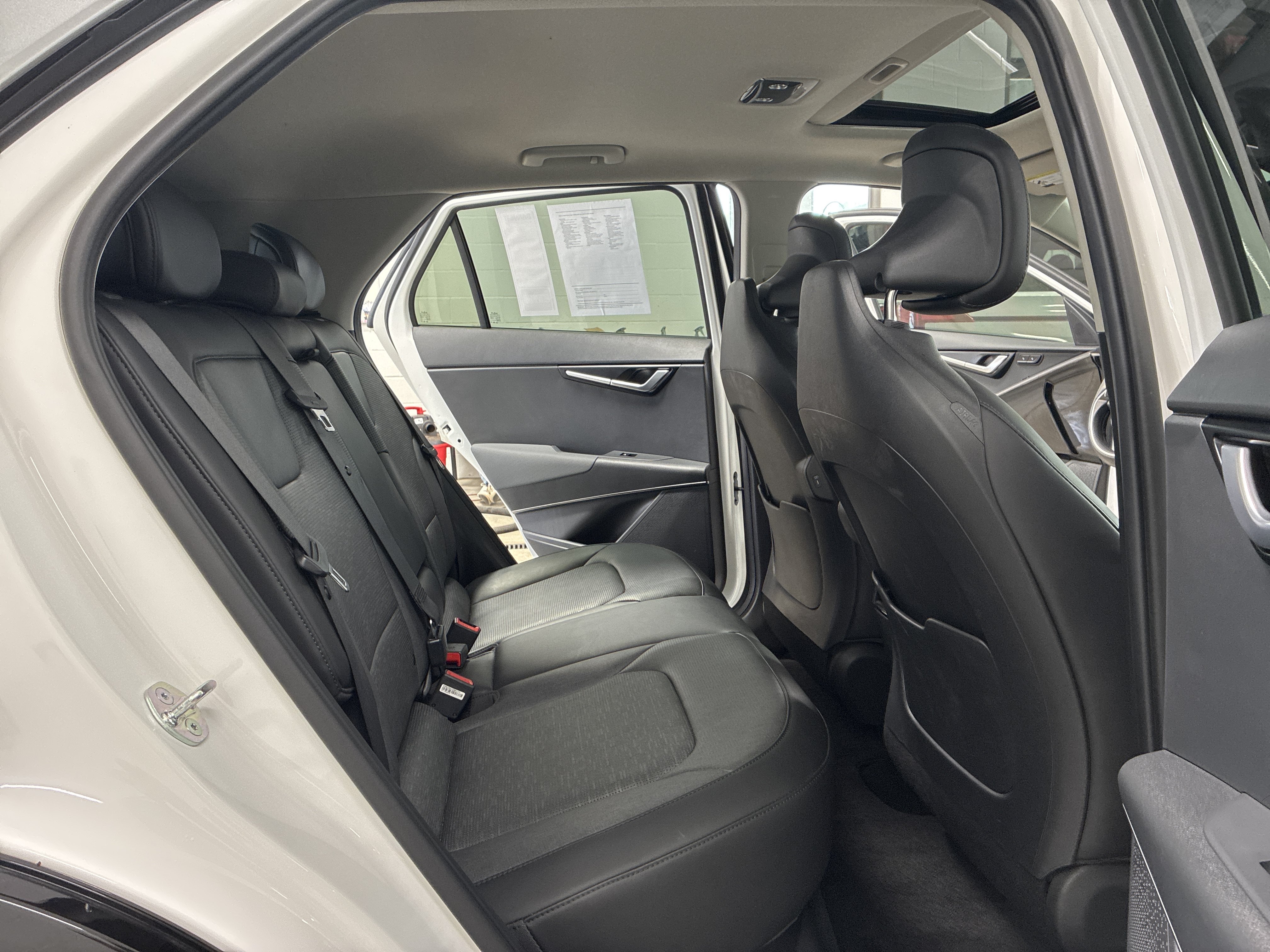 Used 2023 Kia Niro Wave FWD image 10