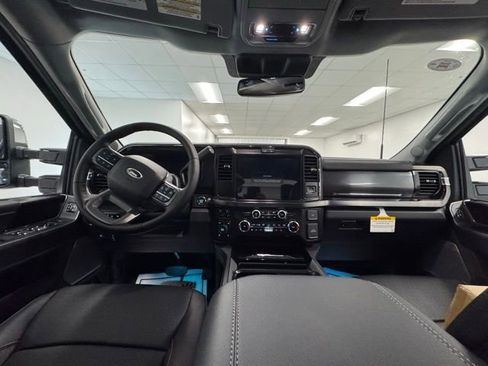 New 2026 Ford F250 4x4 Crew Cab Super Duty image 12