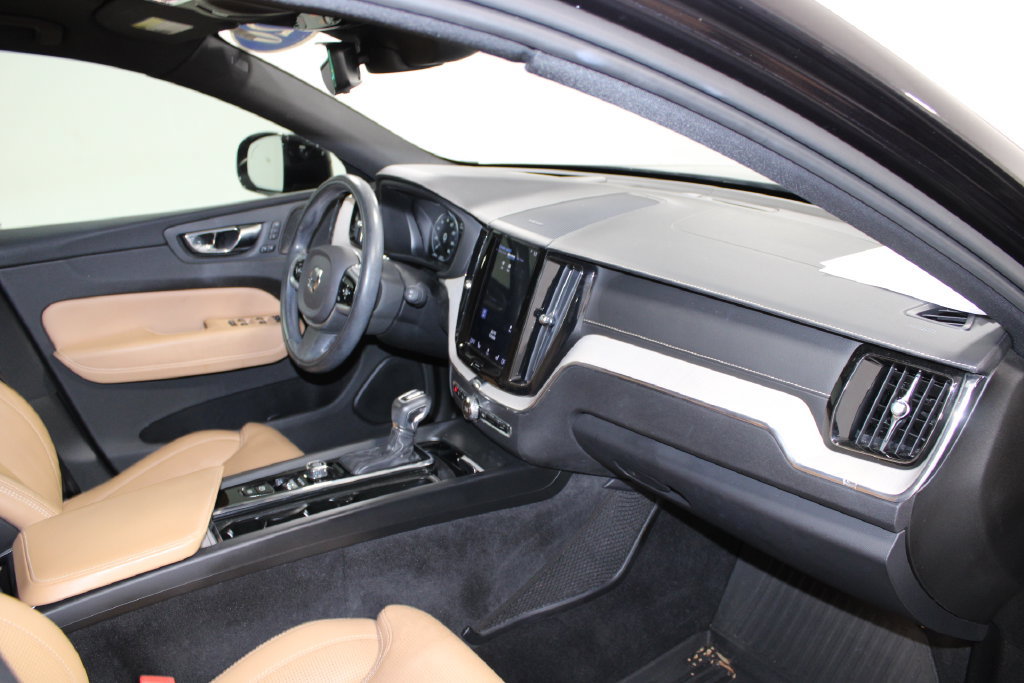 Used 2020 Volvo XC60 T6 Inscription AWD/4WD image 29