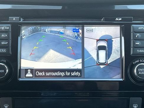 Used 2017 Nissan Rogue SL image 21