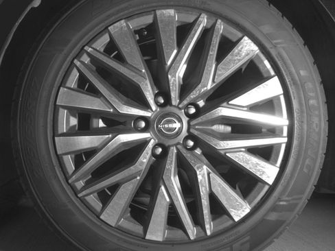 Used 2025 Nissan Altima 2.5 SV FWD image 15