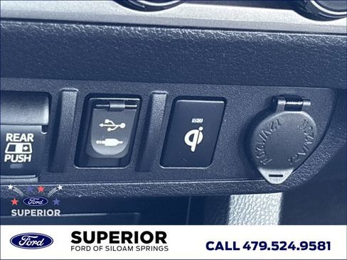Used 2019 Toyota Tacoma Limited AWD/4WD image 40