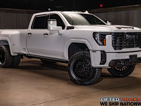 Used 2024 GMC Sierra 3500 Denali Ultimate AWD/4WD image 1