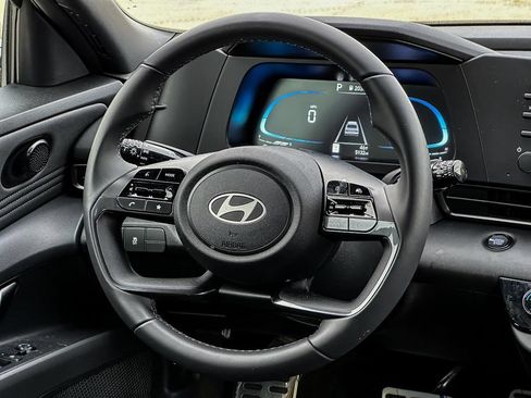 Used 2025 Hyundai Elantra Sport w/ Cargo Package FWD image 30