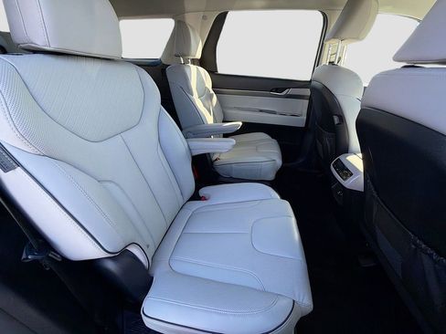 Used 2024 Hyundai Palisade SEL FWD image 27