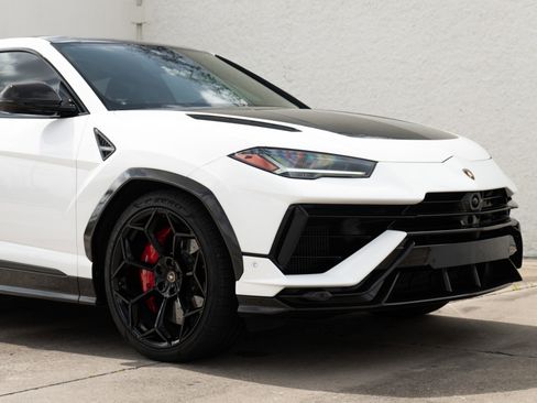 Used 2024 Lamborghini Urus Performante image 23