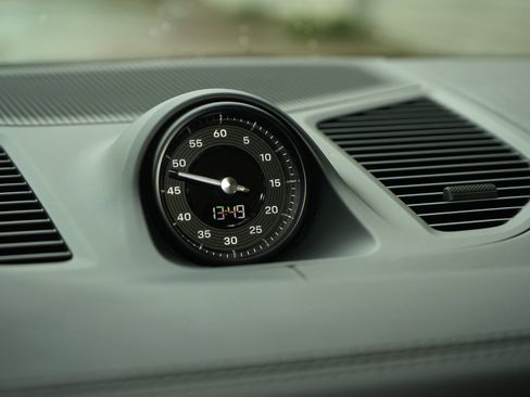 Used 2024 Porsche Cayenne S image 31