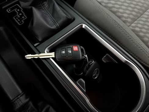 Used 2023 Toyota Tacoma SR image 32