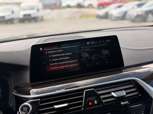 Used 2020 BMW M550i xDrive w/ Executive Package AWD/4WD image 50