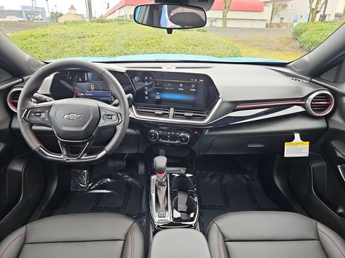 New 2026 Chevrolet Trax RS w/ Sunroof Package FWD image 22
