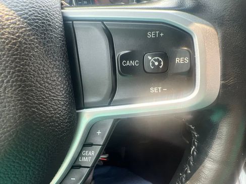 Used 2022 RAM 1500 Big Horn AWD/4WD image 25