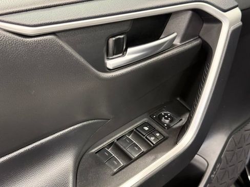 Used 2024 Toyota RAV4 XLE FWD image 14