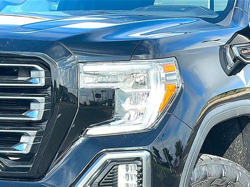 Used 2019 GMC Sierra 1500 AT4 w/ AT4 Premium Package AWD/4WD image 4