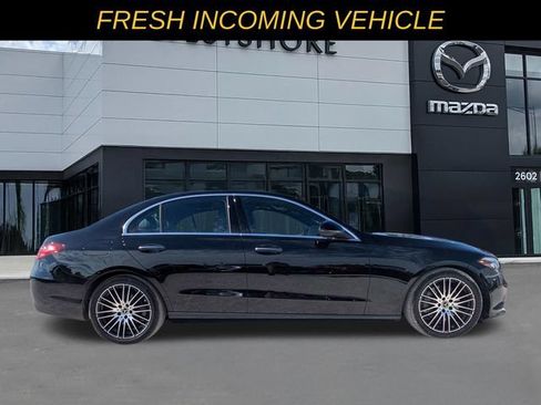 Used 2025 Mercedes-Benz C 300 4MATIC Sedan image 2