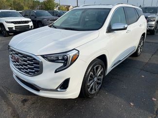 Used 2018 GMC Terrain Denali w/ Comfort Package image 1