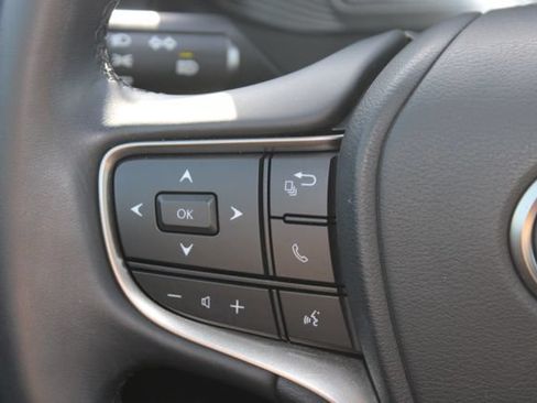 Certified 2024 Lexus UX 250h FWD image 18
