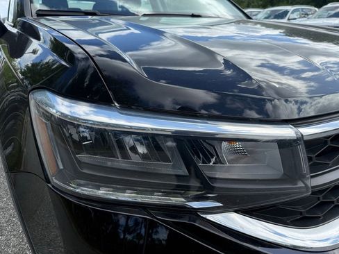 Used 2024 Volkswagen Taos S image 4