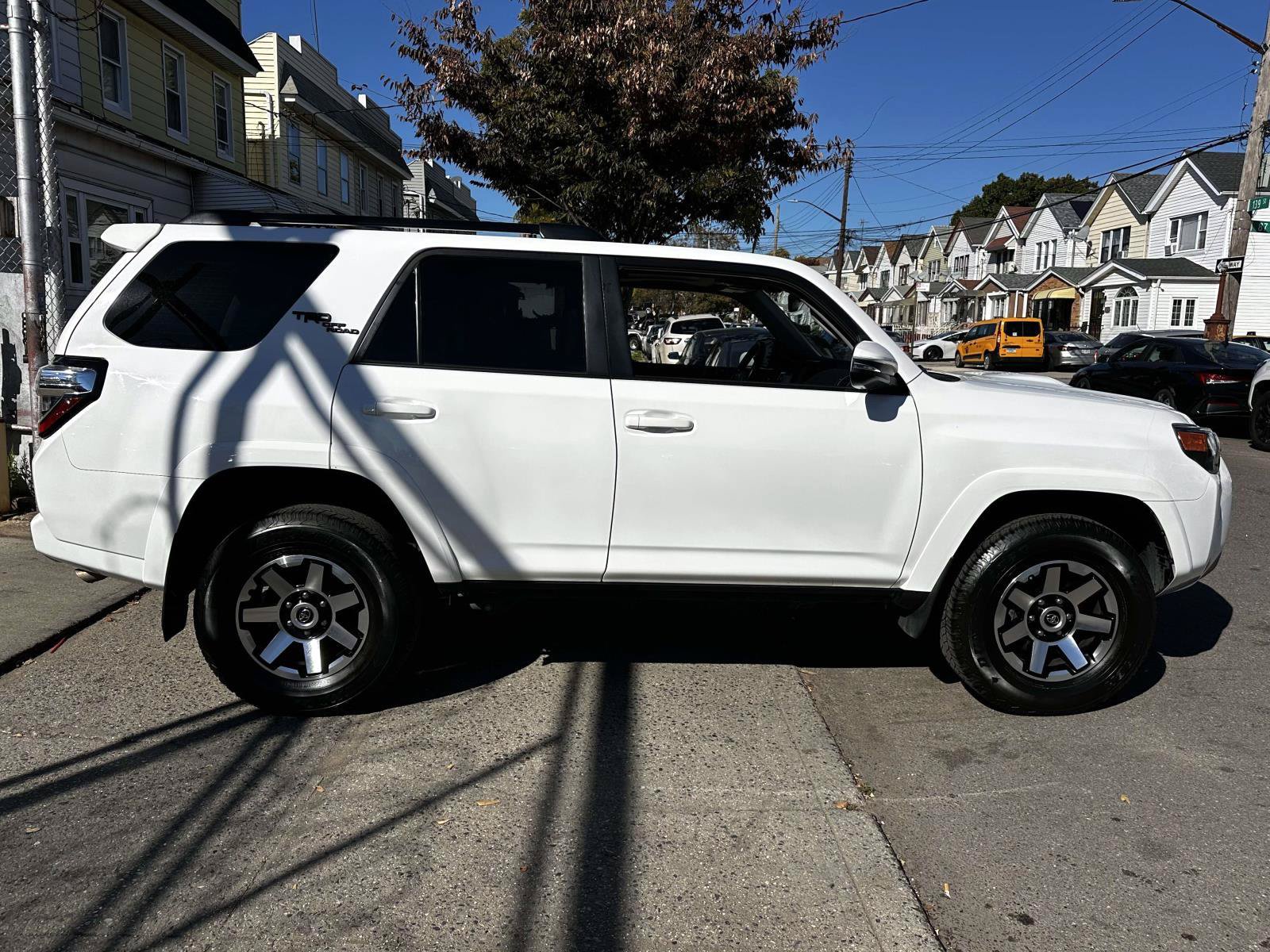 Certified 2023 Toyota 4Runner TRD Off-Road Premium w/ Moonroof Package AWD/4WD image 6