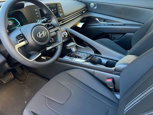 New 2026 Hyundai Elantra Blue image 10
