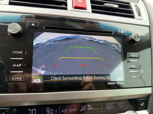 Used 2017 Subaru Outback 3.6R Limited AWD/4WD image 12