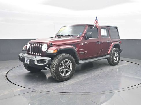 Used 2021 Jeep Wrangler Unlimited Sahara w/ Cold Weather Group AWD/4WD image 4