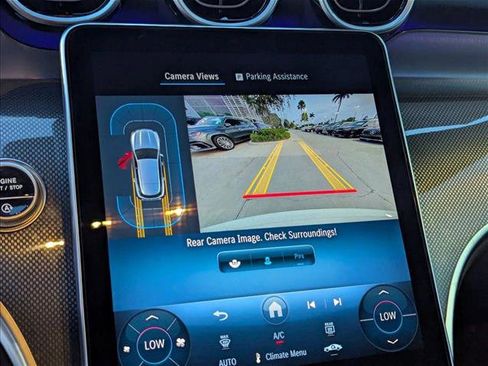 Used 2025 Mercedes-Benz GLC 300 image 12